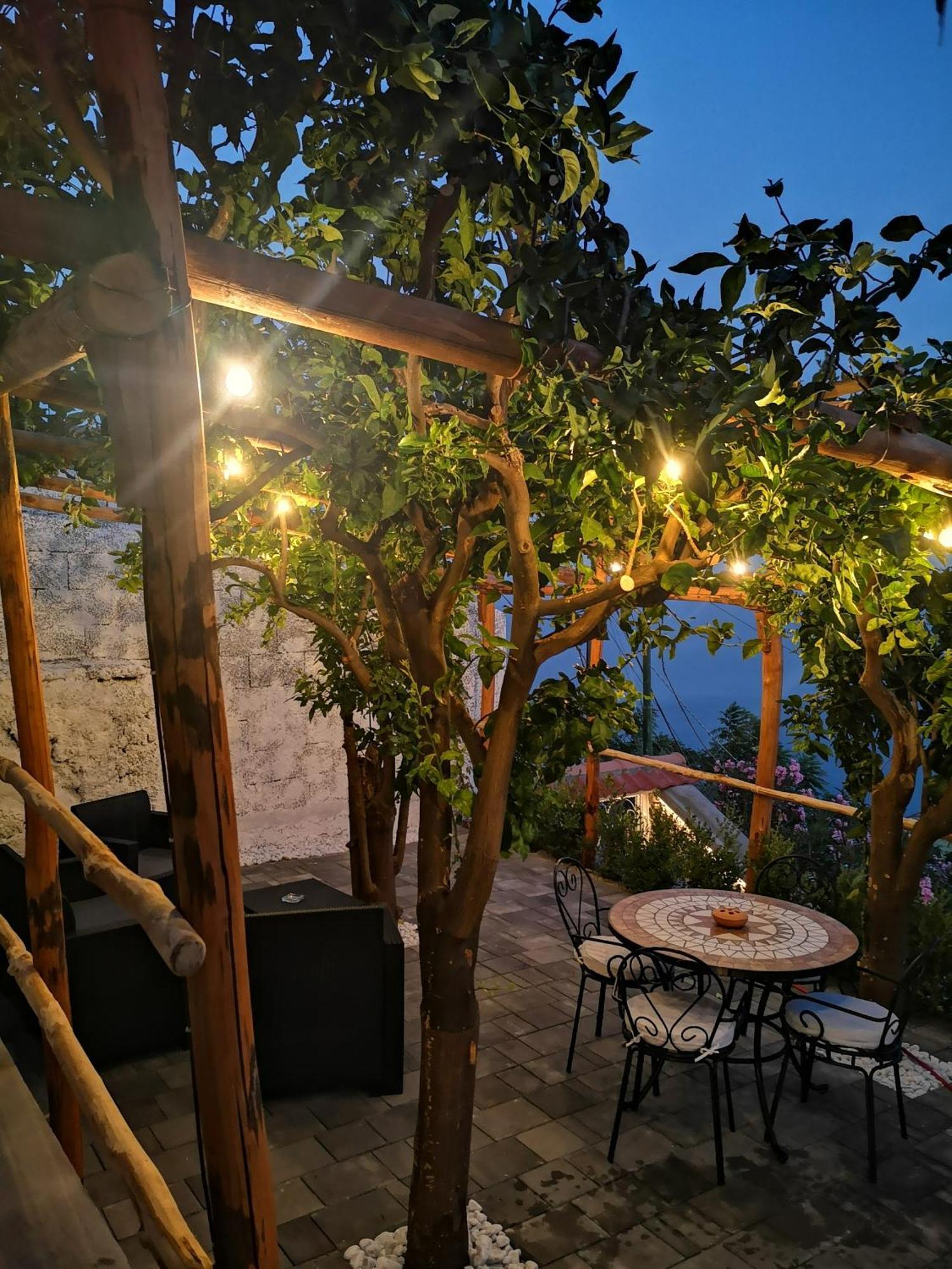 Villa Furoris Apartment Фуроре Экстерьер фото